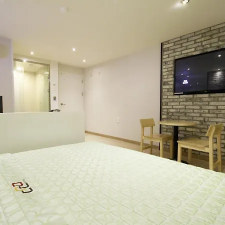 Dongrae Coco Hotel